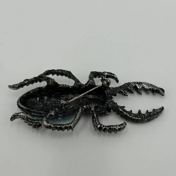 Vibrant Rhinestone Insect Brooch - Picture 7 of 10